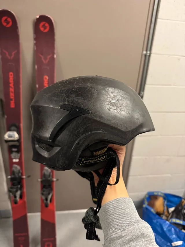 HEAD Ski / Snowboard Helmet – Size M – $25 image indicator(2)