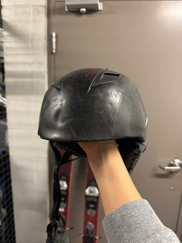 HEAD Ski / Snowboard Helmet – Size M – $25 image indicator(3)