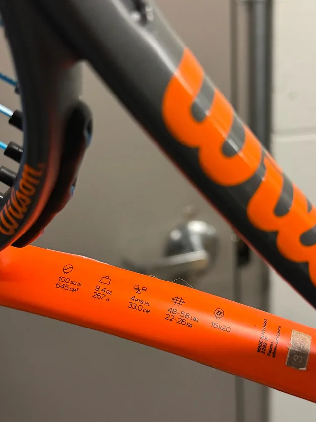 Wilson Tennis Racquet – 100 sq in / 9.4 oz – $40 (White Rock ) image indicator(2)