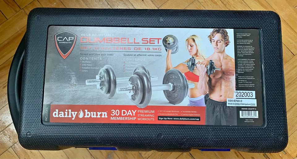 40 LB Adjustable Dumbbell Set. Brand new