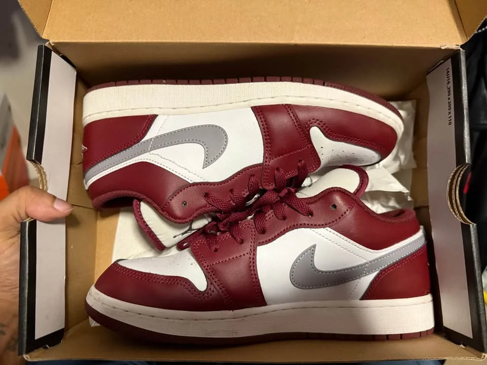 Nike / Jordan Sneaker Lot – OG Boxes, Great Condition image indicator(8)