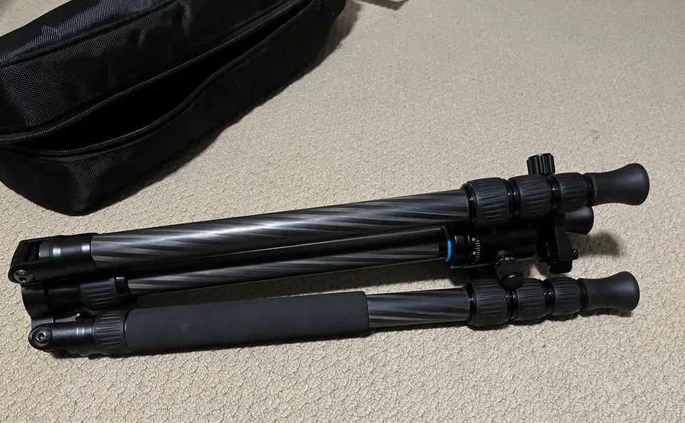 Starter DSLR Camera Bundle image indicator(10)