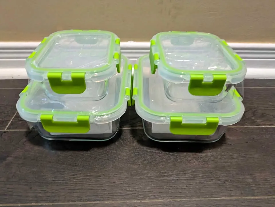 Brand new 4pc glass food storage containers set ( 34oz and 12oz) thumbnail