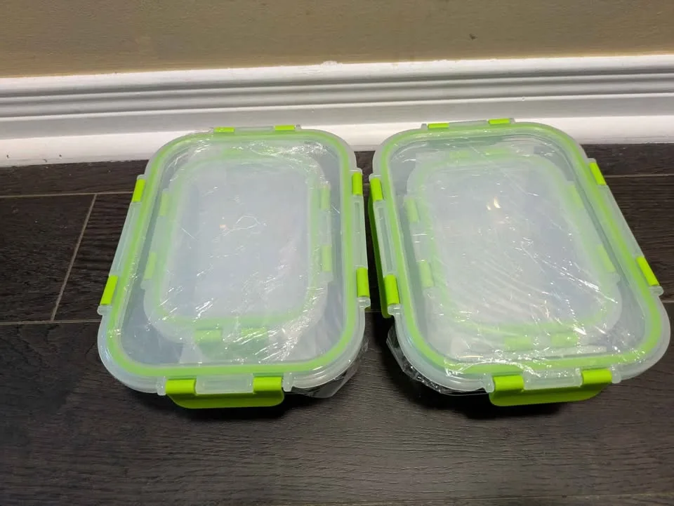 Brand new 4pc glass food storage containers set ( 34oz and 12oz) image indicator(3)