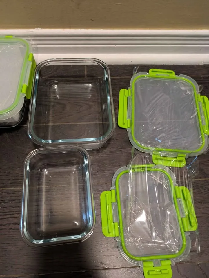 Brand new 4pc glass food storage containers set ( 34oz and 12oz) image indicator(5)
