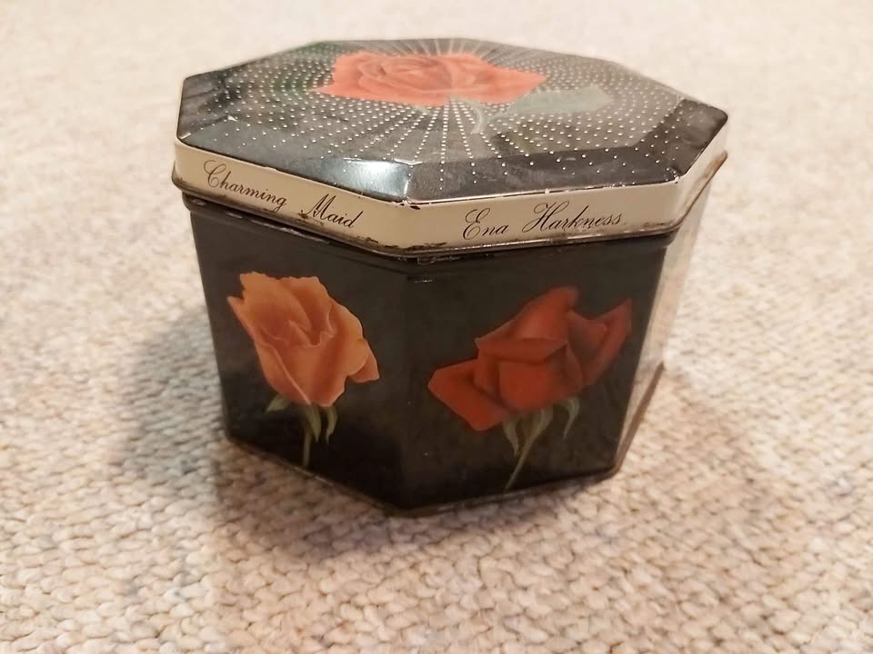 Vintage biscuit tin - photo 4