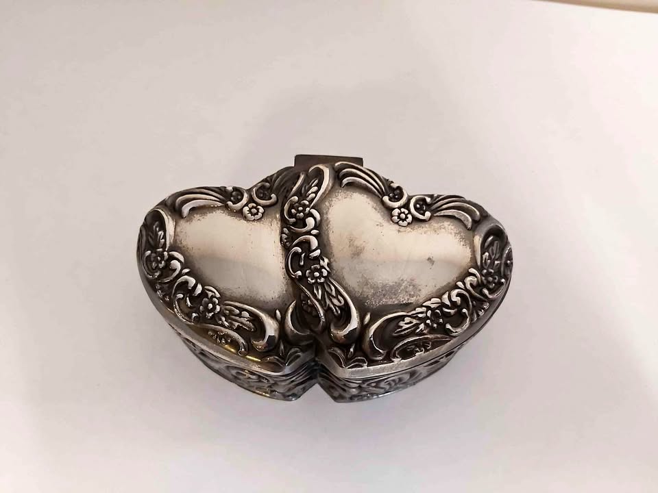 Silver plated jewelry box