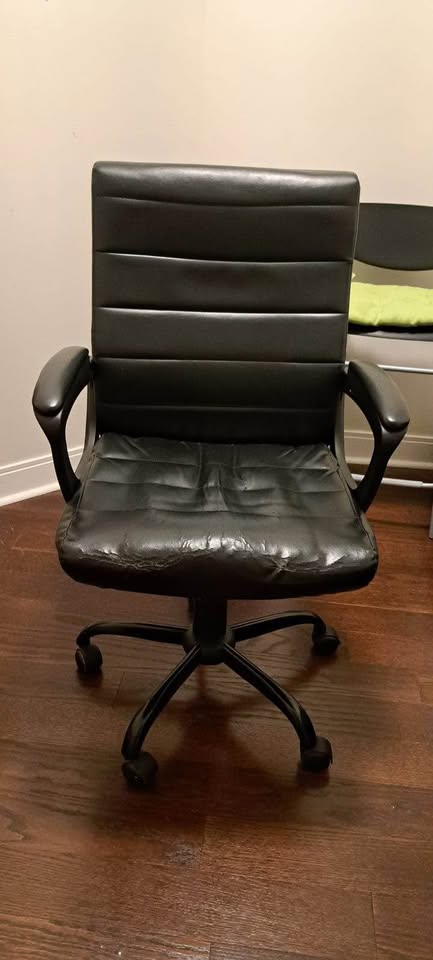 Mainstay Office chair - photo 4