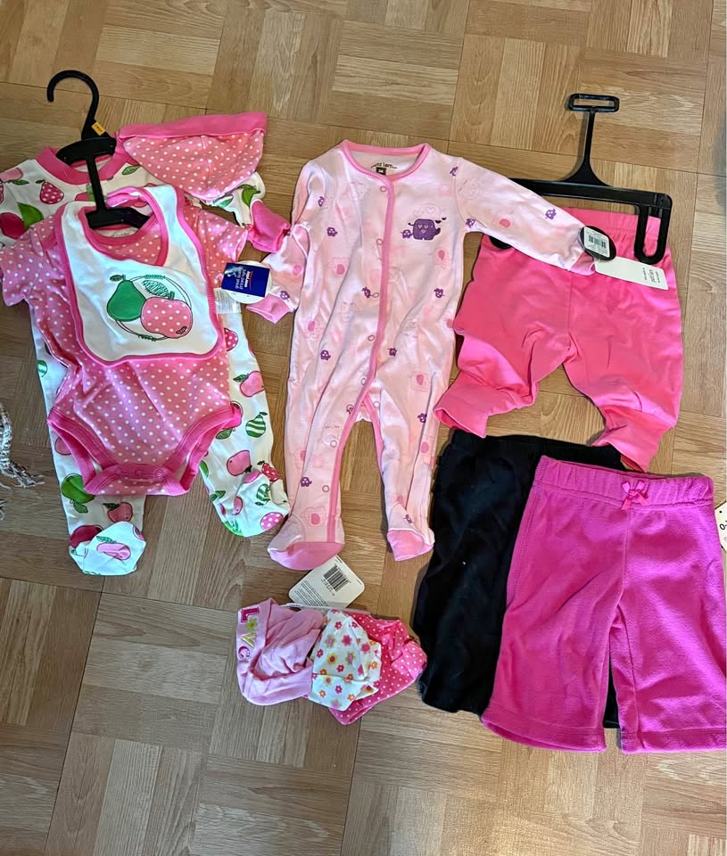 Girls clothing bundle -3 months