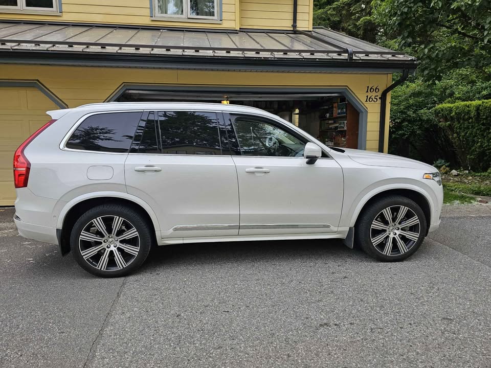 2024 Volvo xc90 recharge for rent - photo 3