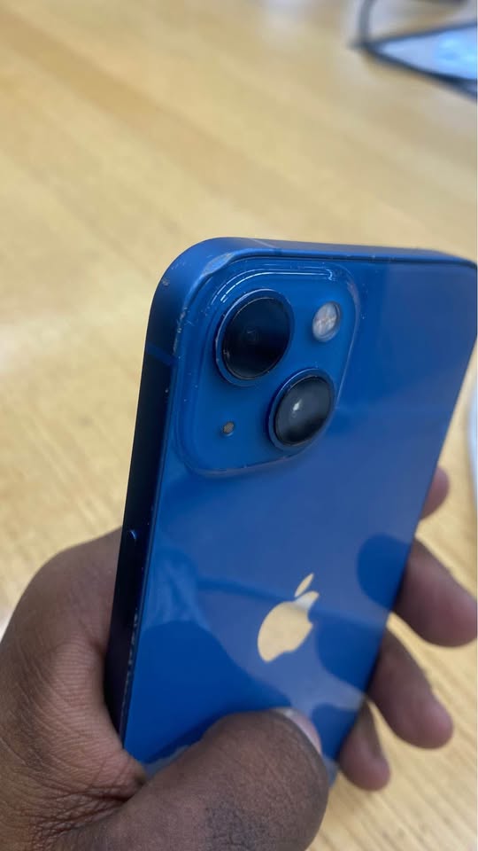 iPhone 13 128GB blue - photo 5