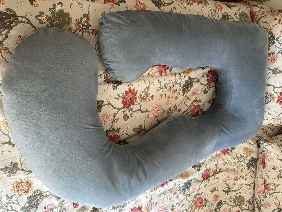 Full Body Pregnancy Pillow - photo 3