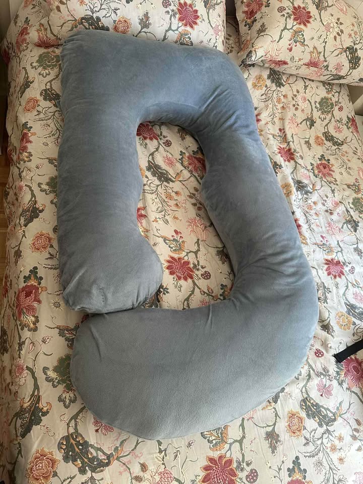 Full Body Pregnancy Pillow - photo 4