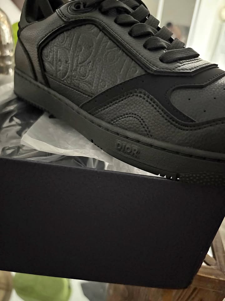 Dior b27 black $270