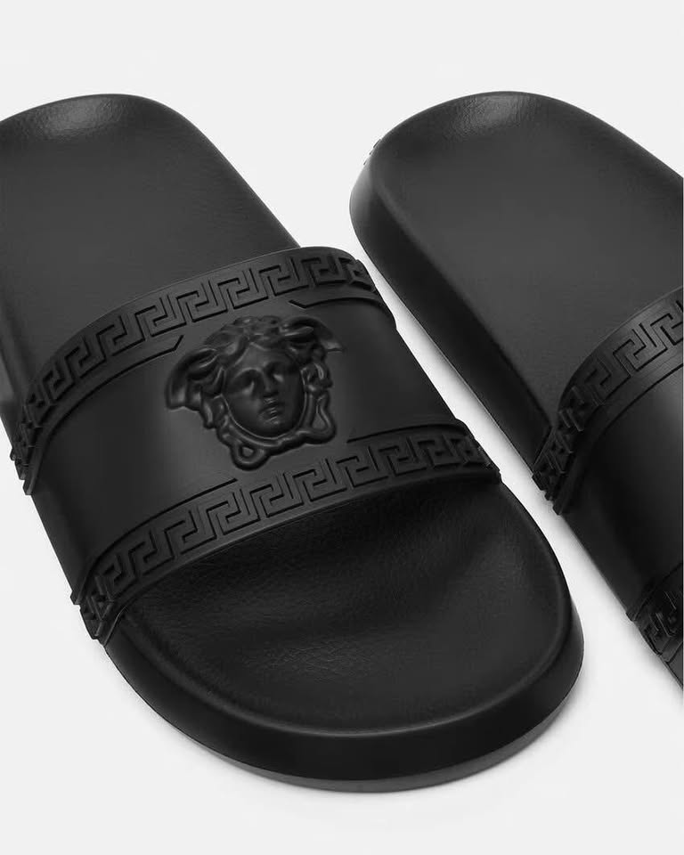 Versace slides men’s $150 - photo 2