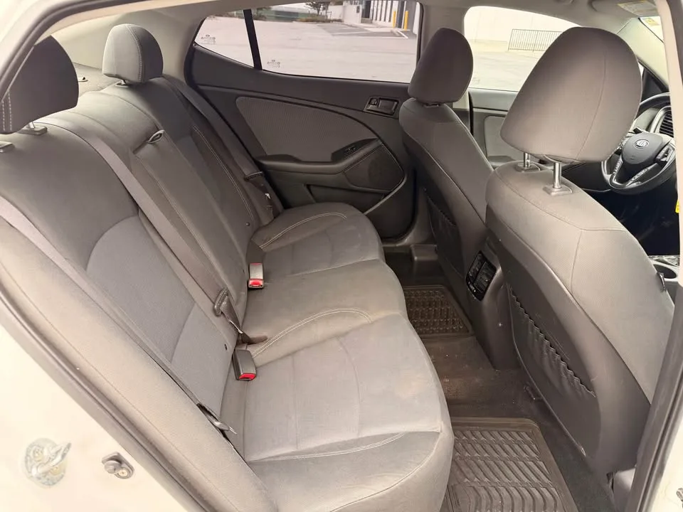 2013 Kia Optima image indicator(9)