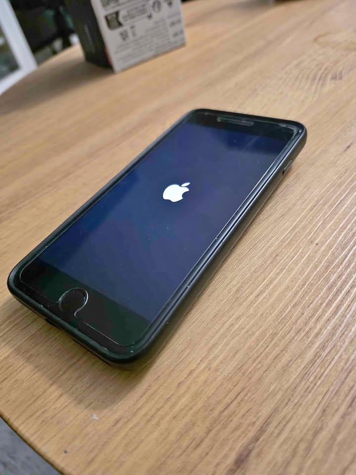 iPhone 7 Plus – 128 GB – Excellent Condition