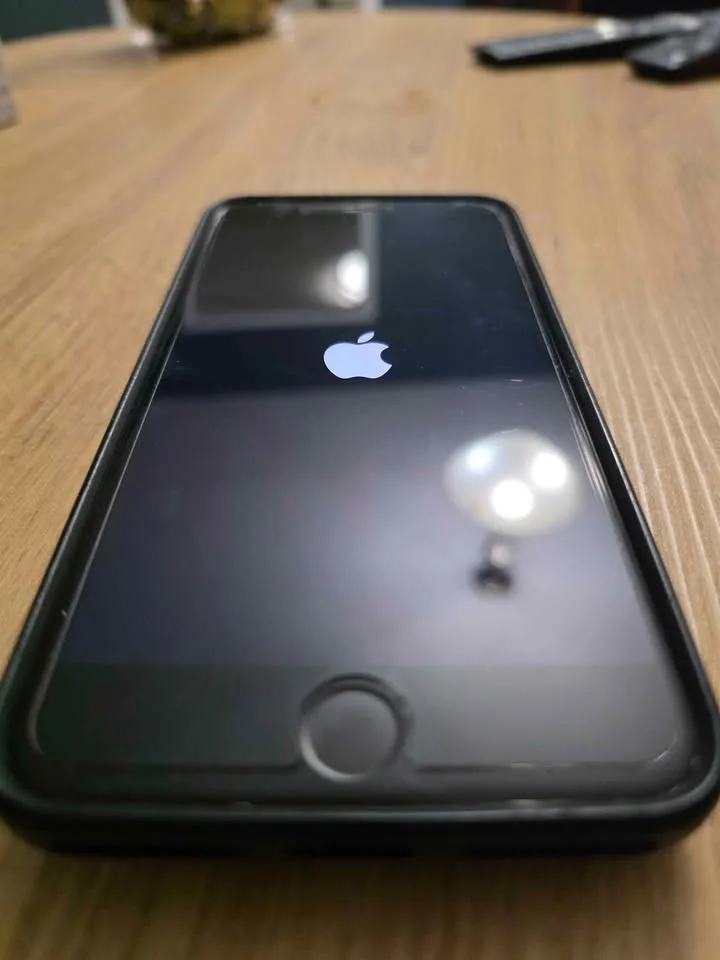 iPhone 7 Plus – 128 GB – Excellent Condition image indicator(2)