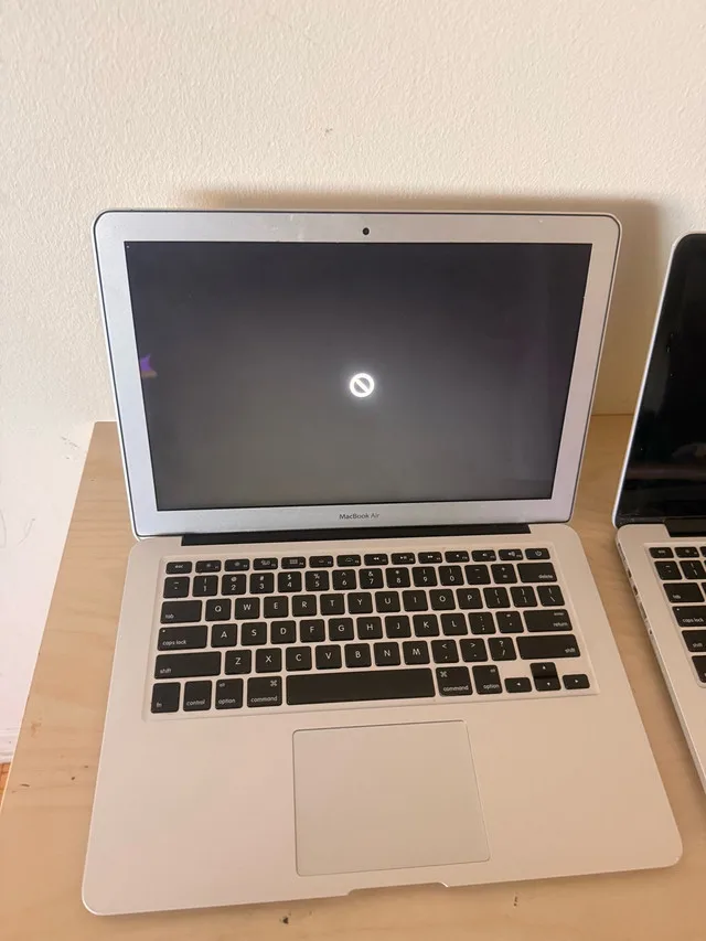 MacBook as is thumbnail