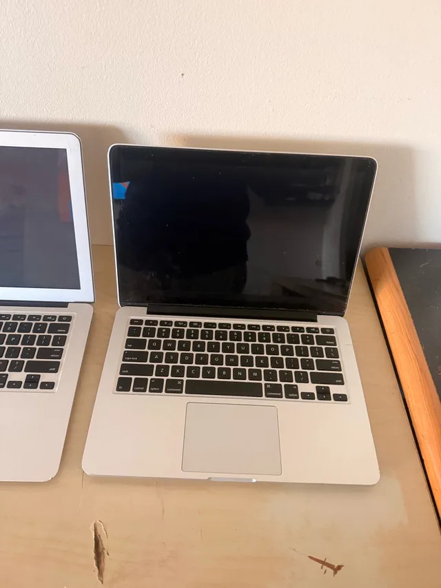 MacBook as is image indicator(2)