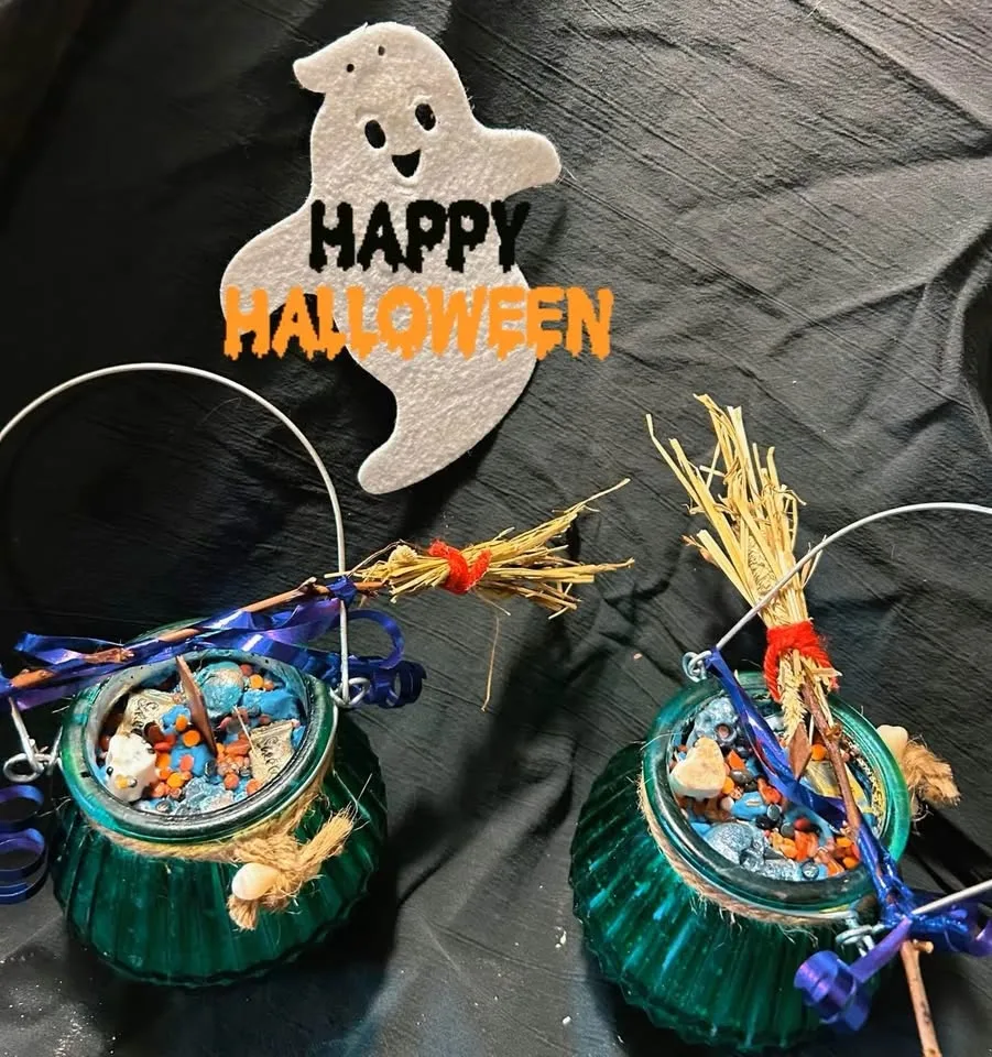 Haunted Halloween Boo Baskets: Spooky Luxury & Killer Deals! 🎃👻 image indicator(8)