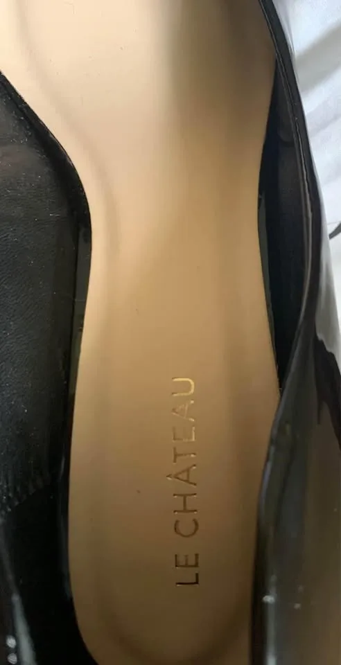 Le Chateau Size 9 Beige Brand New Shoes image indicator(9)