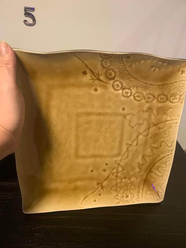 Square shaped plate and bowl. - photo 4