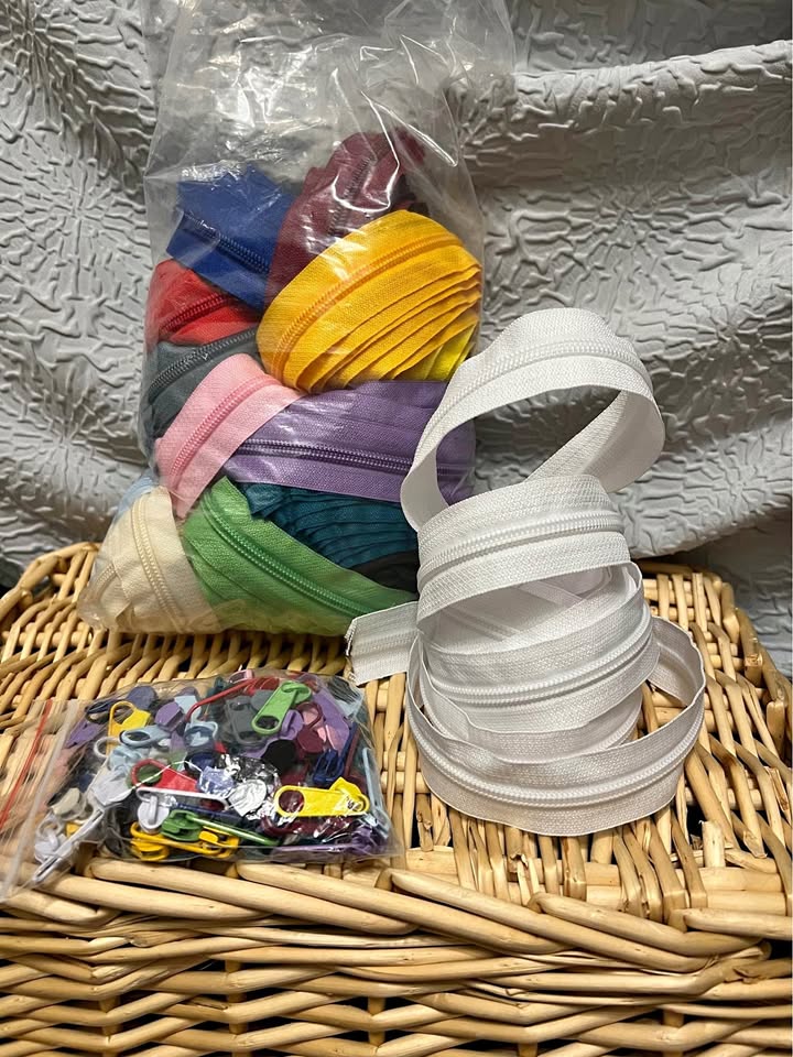 14 different colors zippers for crafts