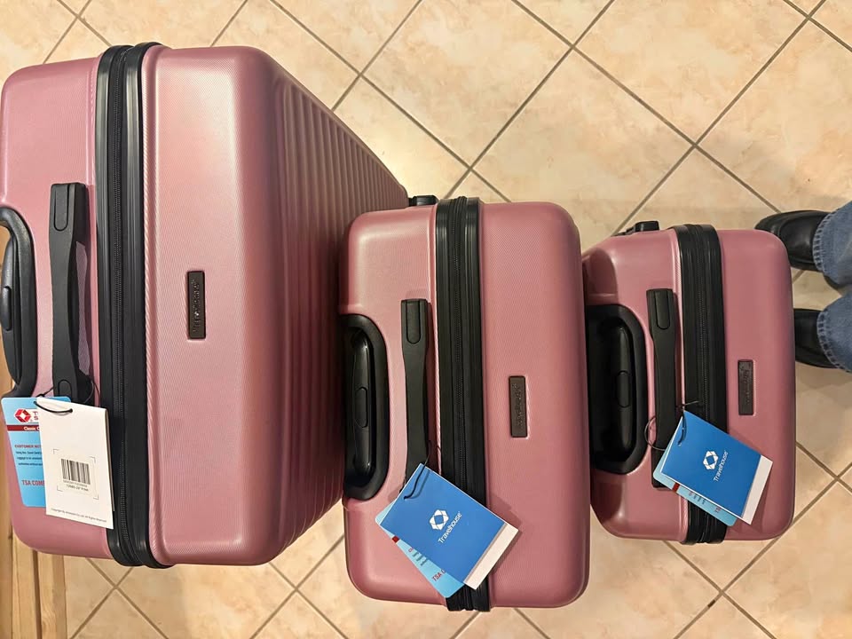 Luggage set