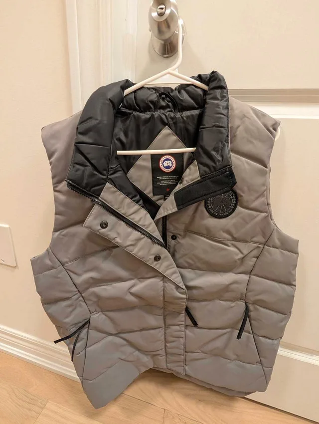 Canada Goose Freestyle Vest (Grey) size Large image indicator(3)
