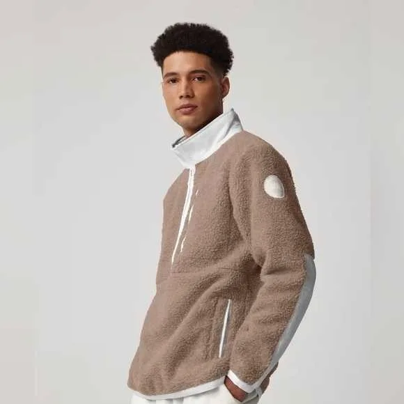 Canada Goose Renfrew Fleece (Tan) size Large $300 image indicator(2)