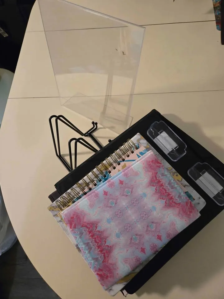 Miscellaneous Office Notebooks Folders image indicator(2)