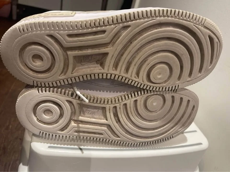 Nike Air Force 1 W 8.5 image indicator(4)