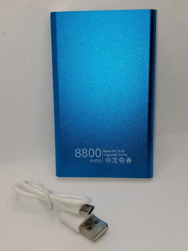 Ultraslim 8800mAh Portable Powerbank image indicator(2)