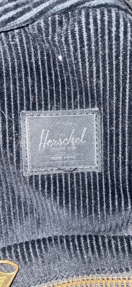 Herschel backpack image indicator(2)