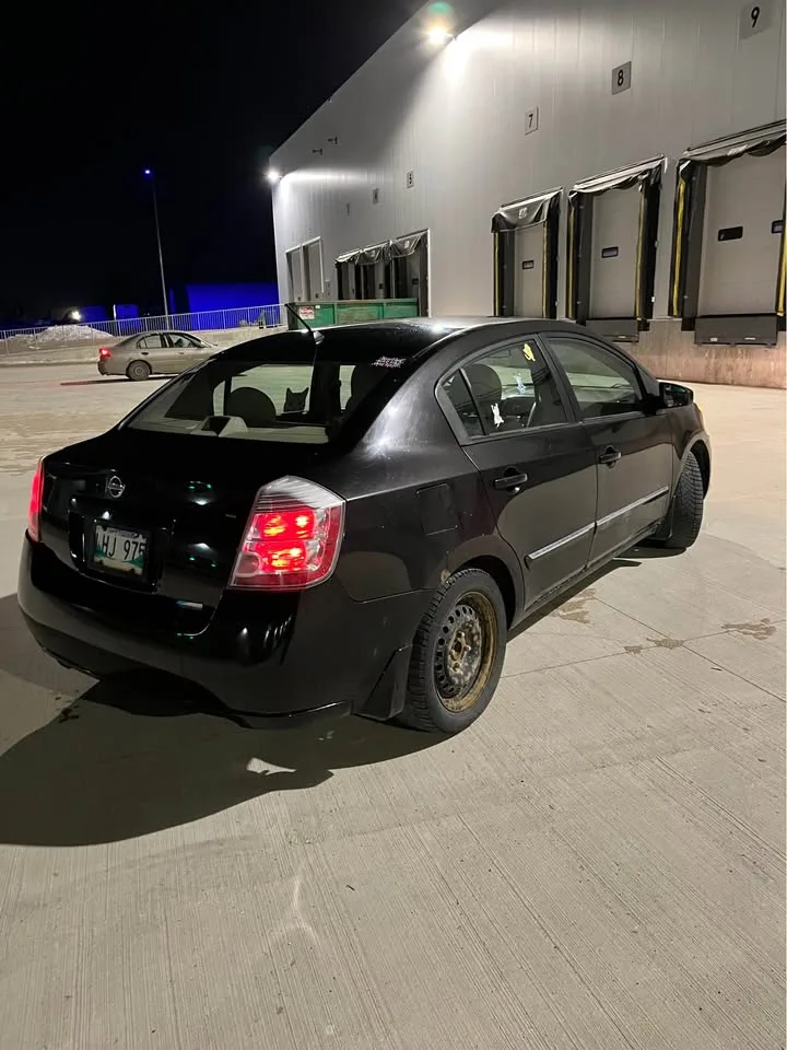 2010 Nissan Sentra Needs Transmission Repair image indicator(7)