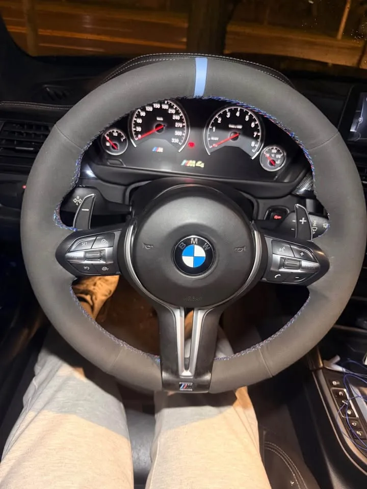 BMW custom made steering wheel wrap image indicator(3)