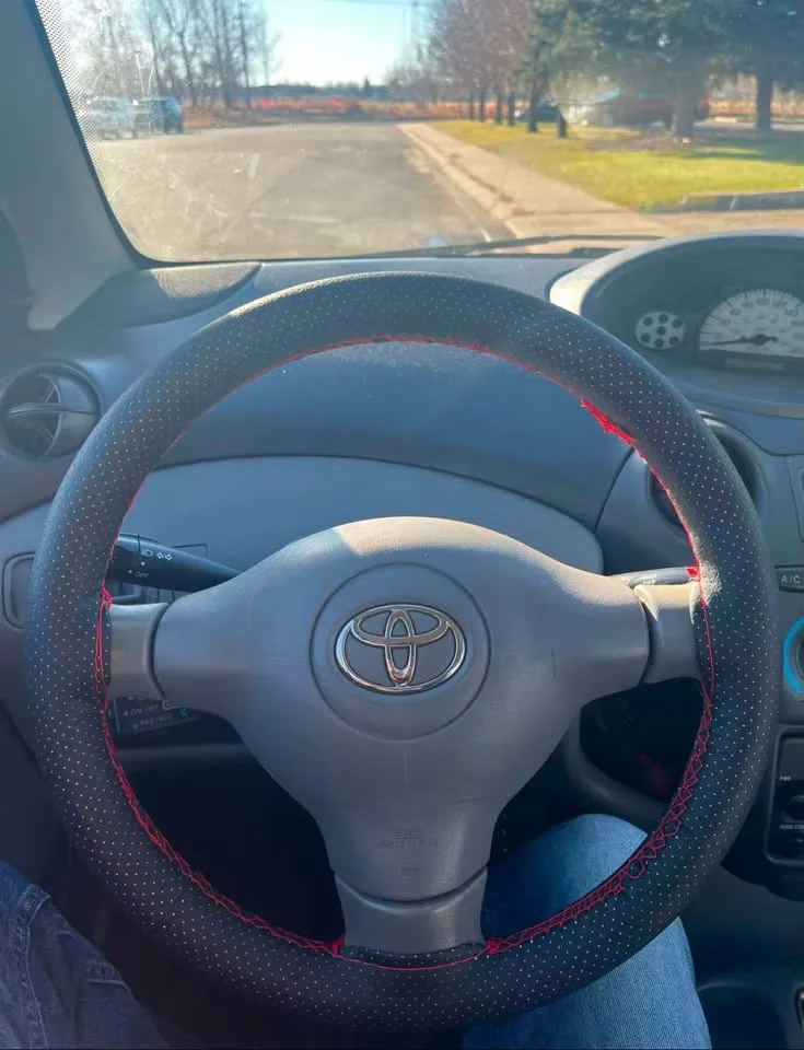 Genuine Leather Car Steering Wheel Cover with Needles image indicator(4)