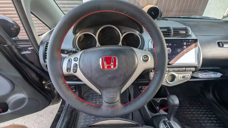 Genuine Leather Car Steering Wheel Cover with Needles image indicator(8)