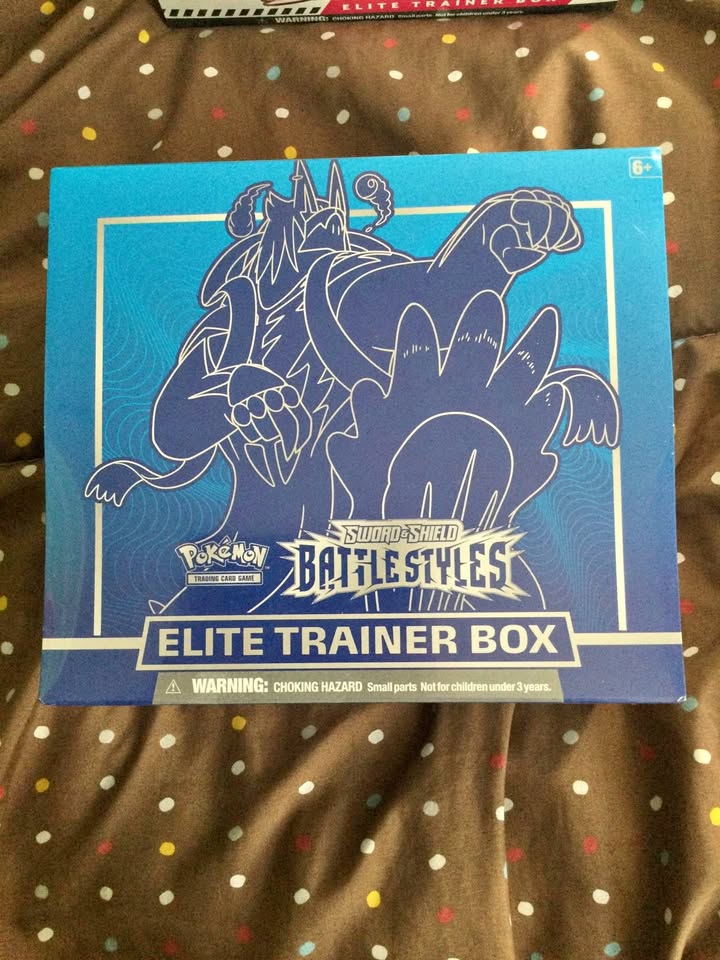 Pokemon Battle Styles Blue ETB Factory Sealed 100$