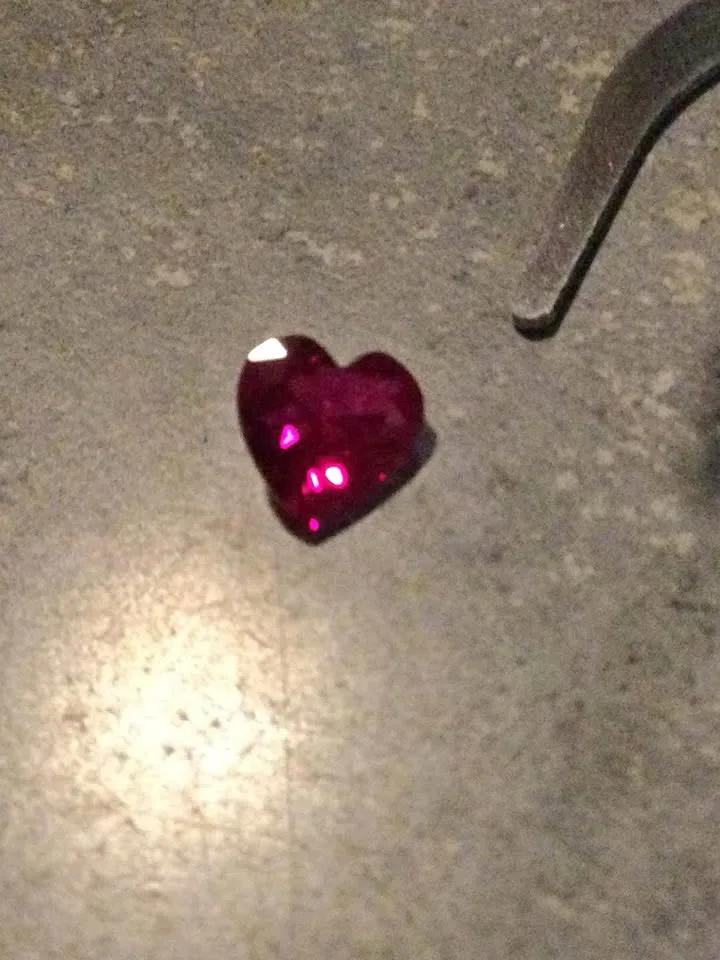 Heart Shaped 6mm Ruby thumbnail