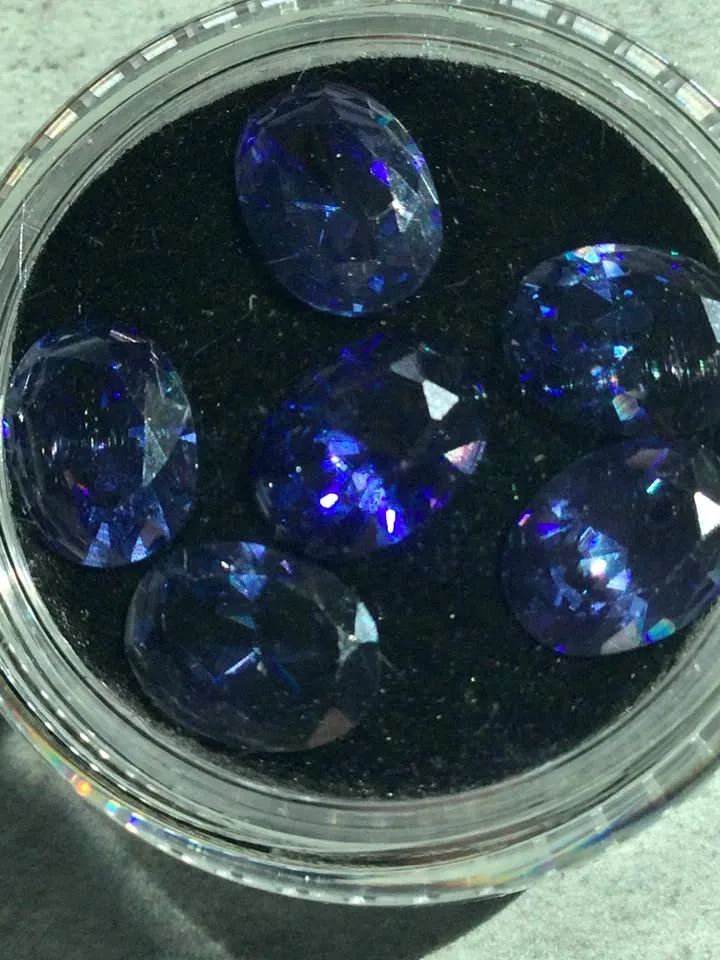 Blue Sapphire, Oval Cut, 1.965 Carats, Naturally Mined thumbnail