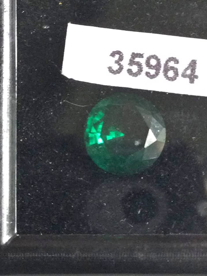 Emerald, 6.85mm, 1.10 Carat, Round Cut, Naturally Mined