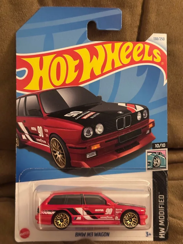 Hot Wheels BMW M3 Wagon image indicator(3)