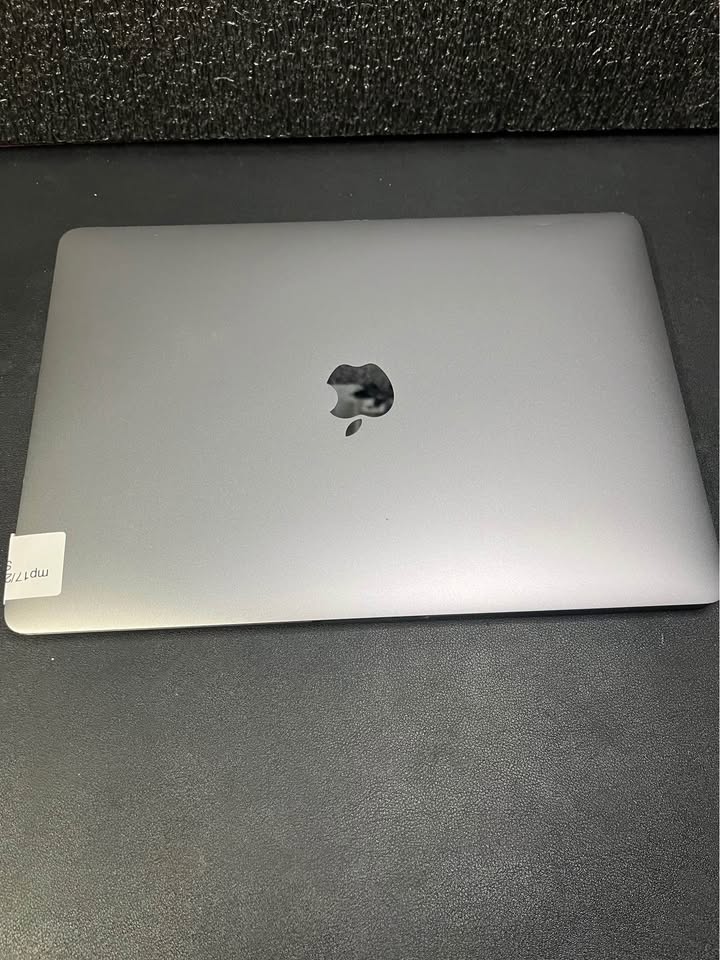 MacBook Pro Laptop 13” - photo 4