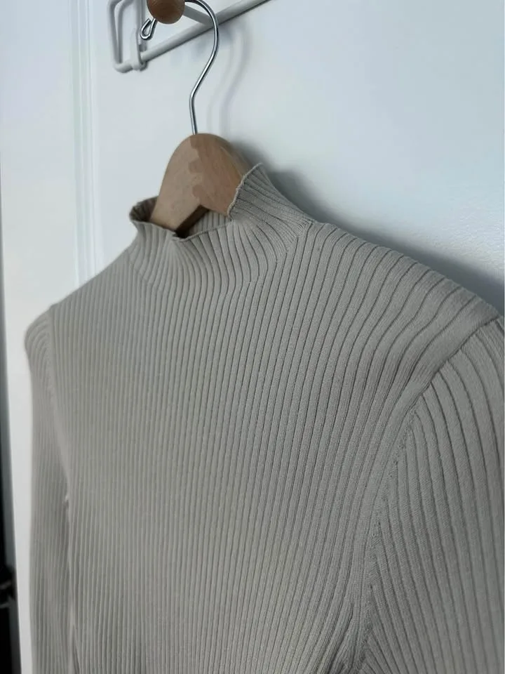 Babaton Sculpt Knit Tie-Back Longsleeve - Matte Pearl - S image indicator(7)