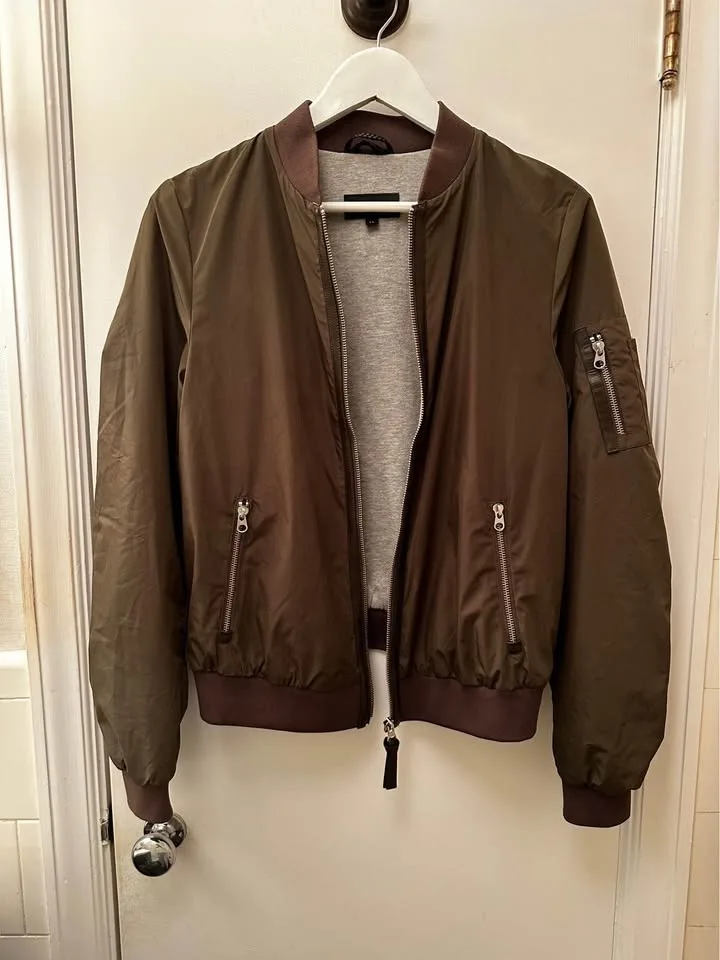 MACKAGE (xAritzia) BOMBER JACKET - SMALL - ARMY GREEN image indicator(4)