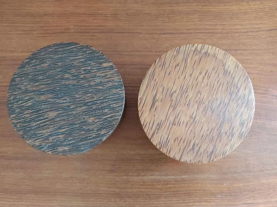 Two wooden containers image indicator(2)