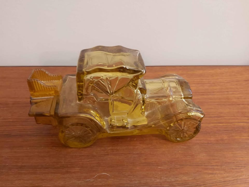 Avon aftershave bottle (empty) - photo 2