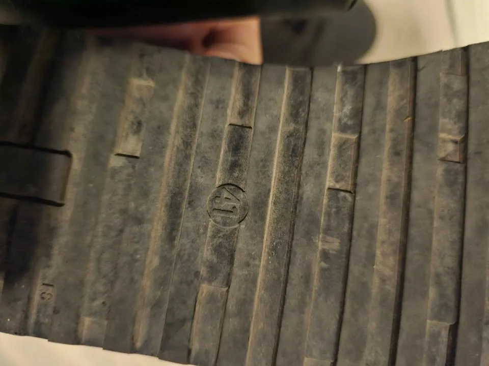 Sneakers image indicator(4)